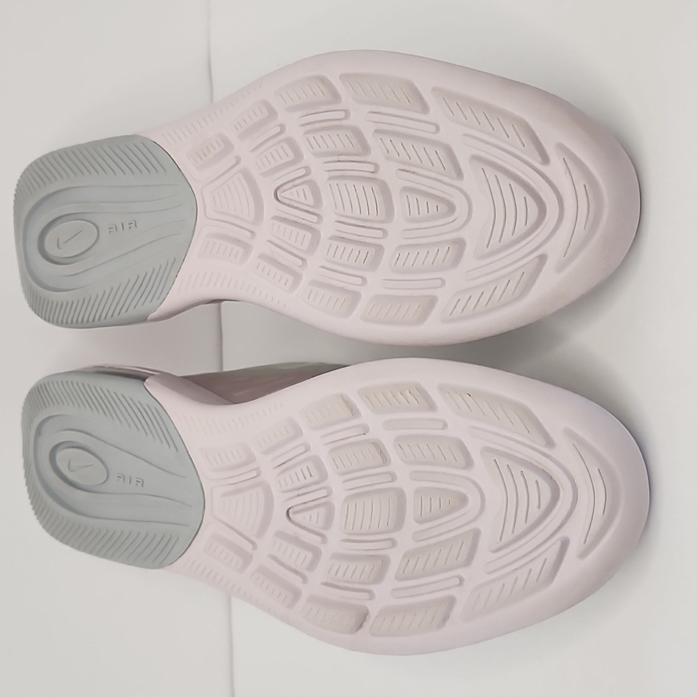 Nike Air Max Axis sneakers - Picture 7 of 8